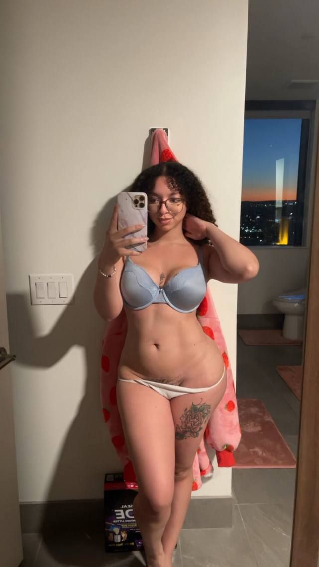 (231)750-6829 IโM AVAILABLE FOR HOOKUP AND MASSAGE SERVICEs ๐๐๐ฆ - Image 2